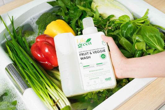 Nước Rửa Rau Củ Quả Shinh Học Rửa Sạch An Toàn Trong 3 Phút Can 880ml